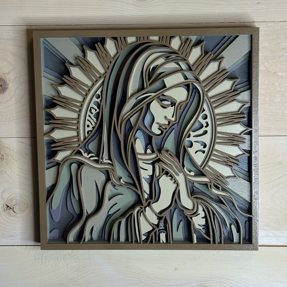 MARY 3D multilayered wall accent